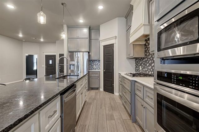 1901 Tinder Street, Yukon, OK 73099