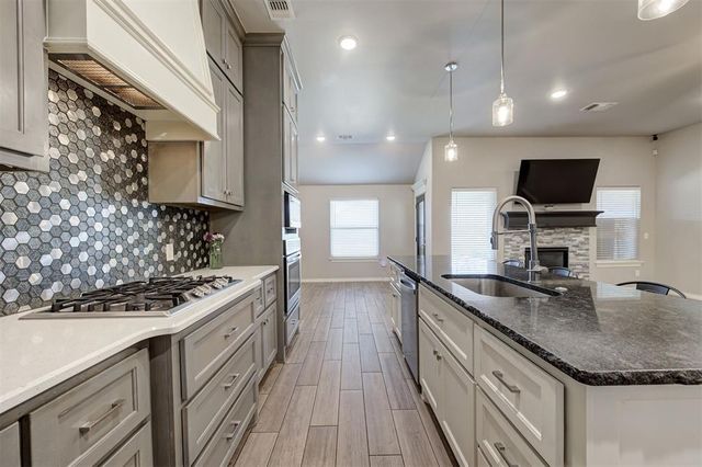 1901 Tinder Street, Yukon, OK 73099