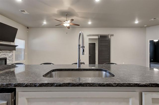 1901 Tinder Street, Yukon, OK 73099