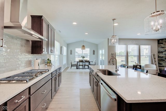 4068 Berry Chase Boulevard, Greenwood, IN 46143