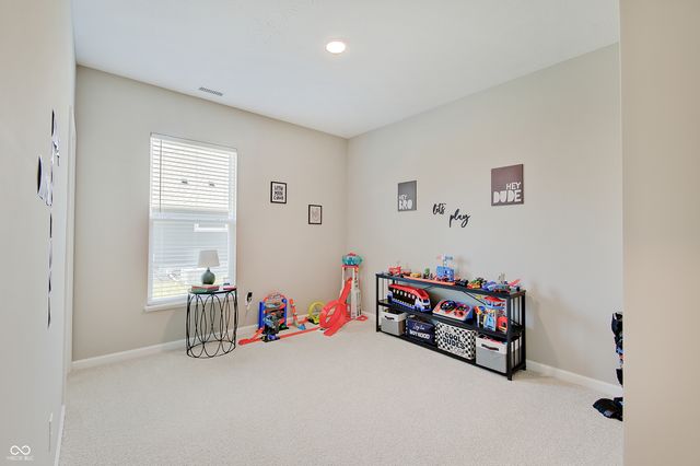 4068 Berry Chase Boulevard, Greenwood, IN 46143