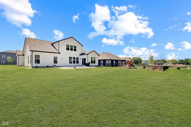 4068 Berry Chase Boulevard, Greenwood, IN 46143
