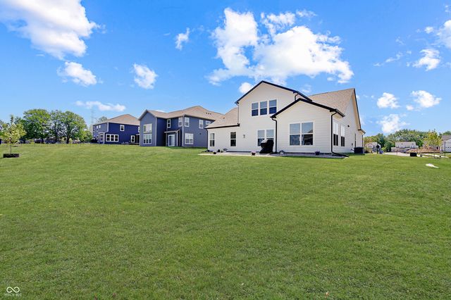 4068 Berry Chase Boulevard, Greenwood, IN 46143