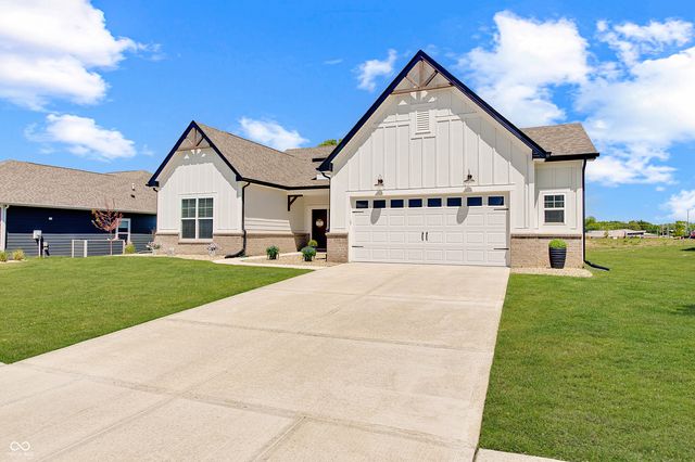 4068 Berry Chase Boulevard, Greenwood, IN 46143