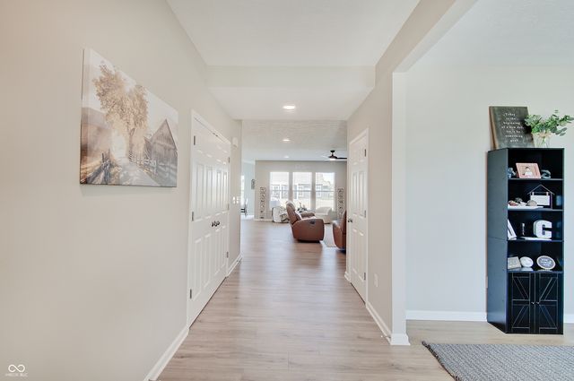 4068 Berry Chase Boulevard, Greenwood, IN 46143
