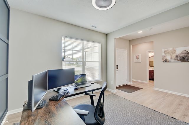 4068 Berry Chase Boulevard, Greenwood, IN 46143