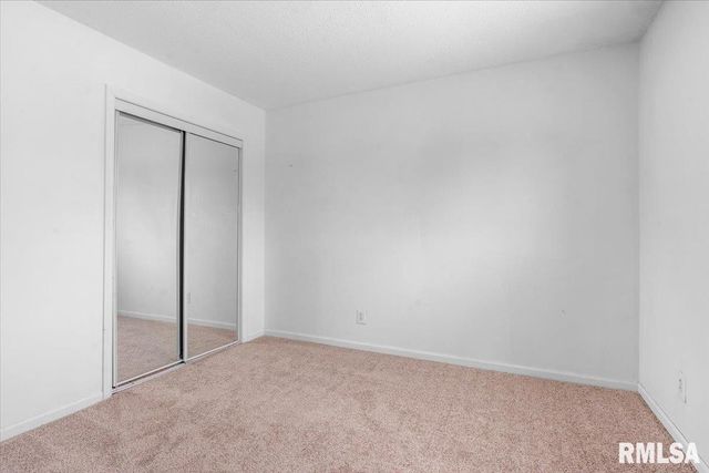 337 S Durkin Drive, Springfield, IL 62704