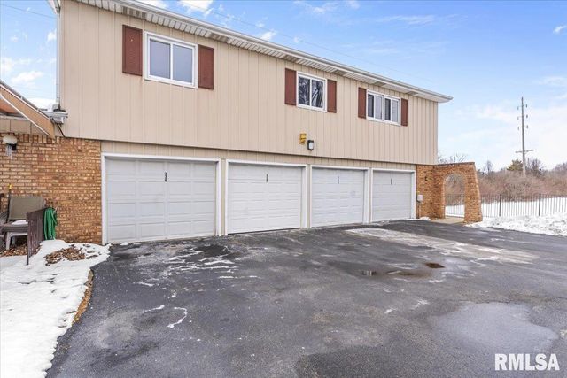 337 S Durkin Drive, Springfield, IL 62704