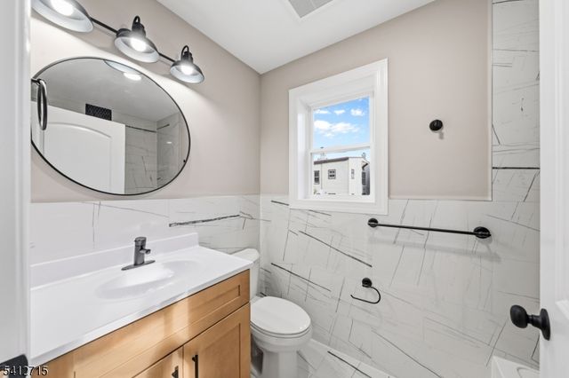 840 Martin St, Elizabeth City, NJ 07201