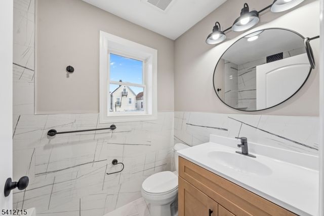 840 Martin St, Elizabeth City, NJ 07201