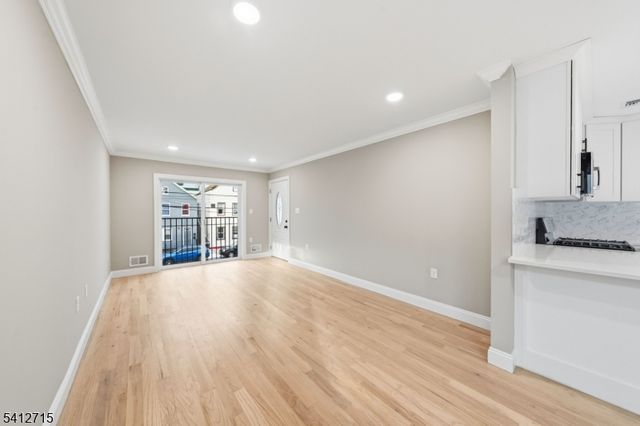 840 Martin St, Elizabeth City, NJ 07201