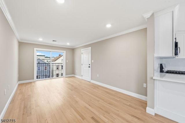 840 Martin St, Elizabeth City, NJ 07201