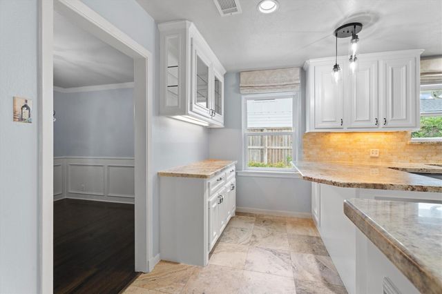 1328 Bingle Road, Houston, TX 77055