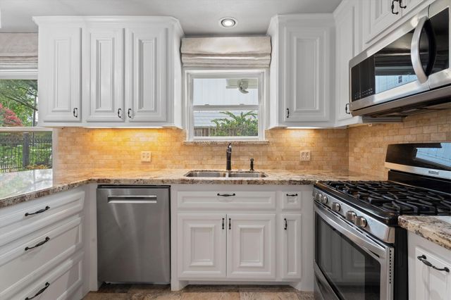 1328 Bingle Road, Houston, TX 77055