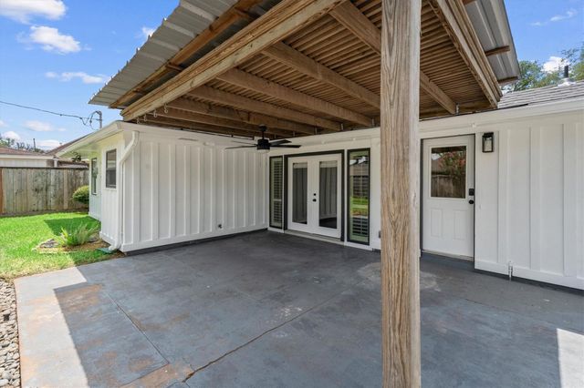 1328 Bingle Road, Houston, TX 77055