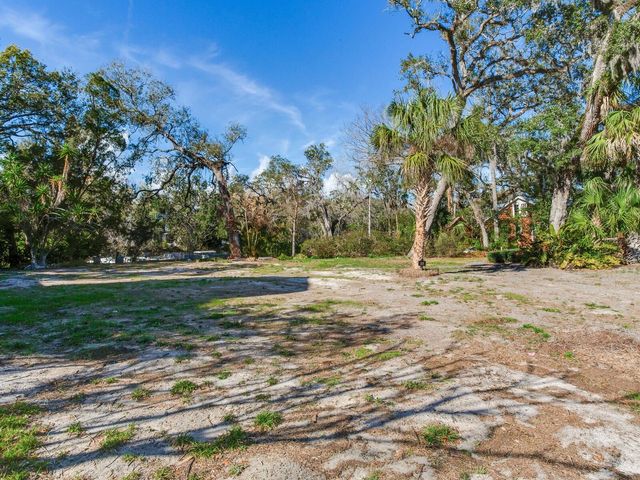 1214 E PARK CIRCLE, Tampa, FL 33604