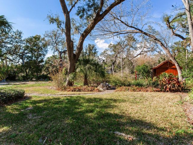 1214 E PARK CIRCLE, Tampa, FL 33604