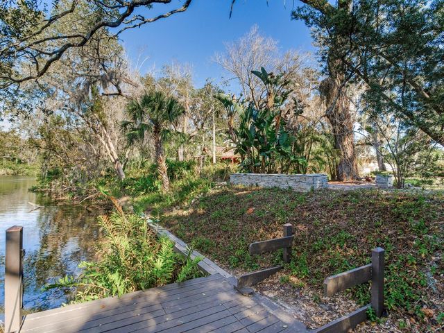 1214 E PARK CIRCLE, Tampa, FL 33604