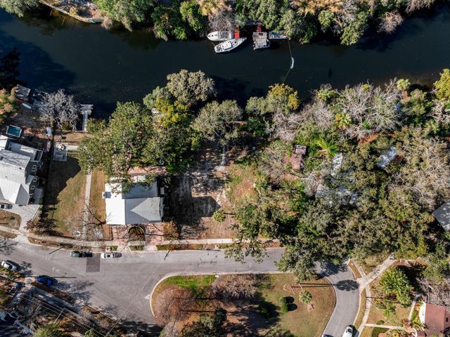 1214 E PARK CIRCLE, Tampa, FL 33604