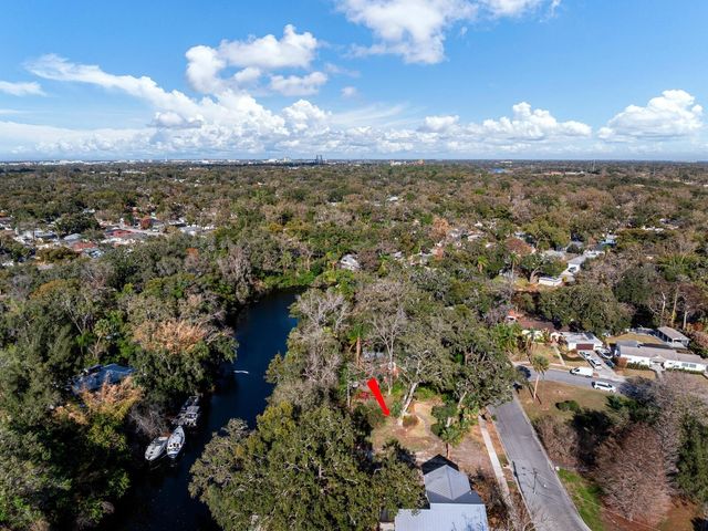 1214 E PARK CIRCLE, Tampa, FL 33604