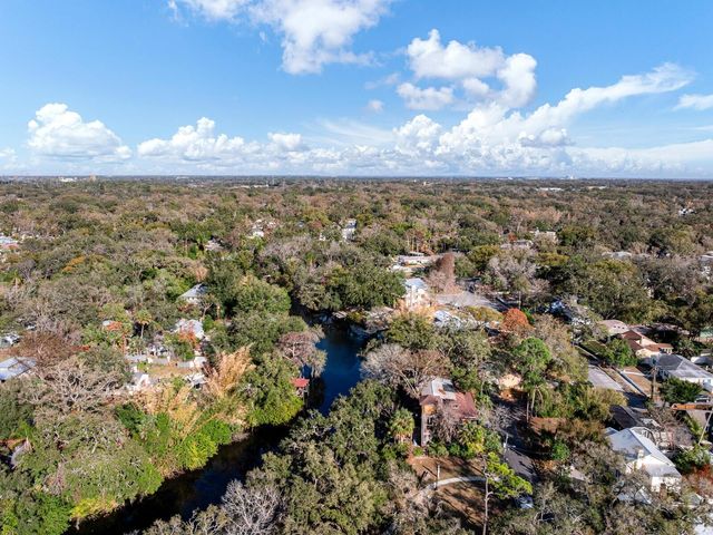 1214 E PARK CIRCLE, Tampa, FL 33604