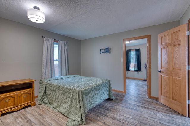 2012 Shelby Avenue, Evansville, IN 47714