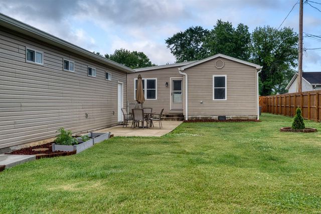 2012 Shelby Avenue, Evansville, IN 47714