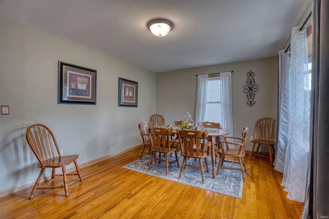 2012 Shelby Avenue, Evansville, IN 47714