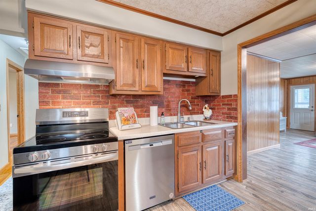 2012 Shelby Avenue, Evansville, IN 47714