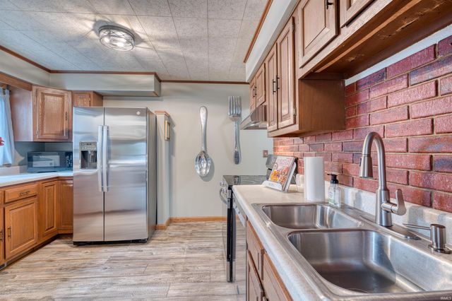 2012 Shelby Avenue, Evansville, IN 47714