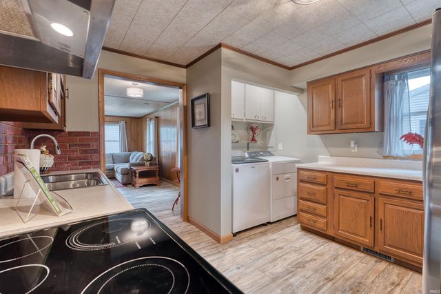 2012 Shelby Avenue, Evansville, IN 47714