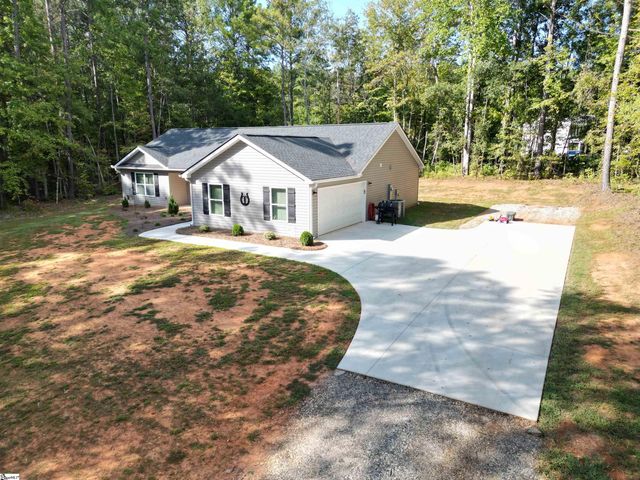 293 Cecil Drive, Waterloo, SC 29384