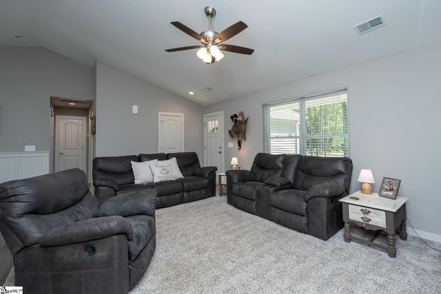 293 Cecil Drive, Waterloo, SC 29384