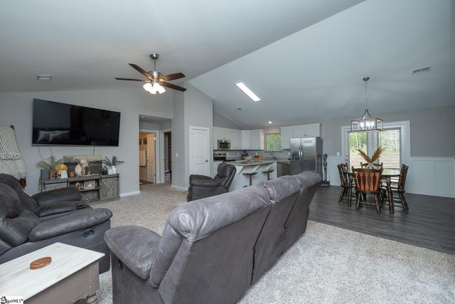 293 Cecil Drive, Waterloo, SC 29384