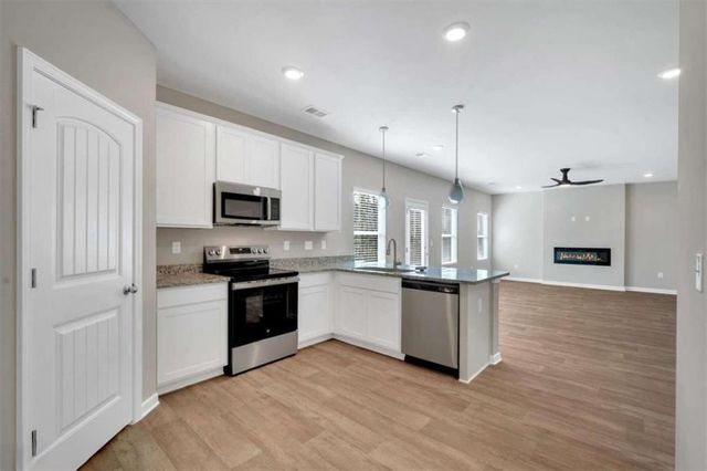 398 RIVER WALK FARM Parkway, Covington, GA 30014