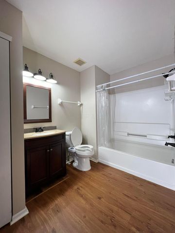 380 Oxford Oak Drive, Blacklick, OH 43004