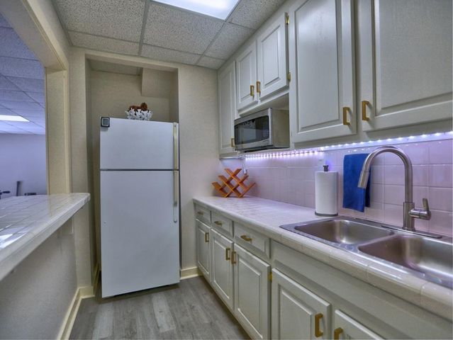 3012 Asheton NE Place, Marietta, GA 30068