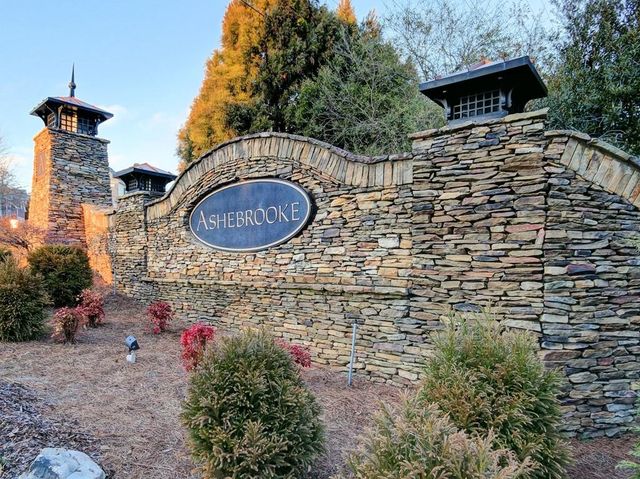 3012 Asheton NE Place, Marietta, GA 30068