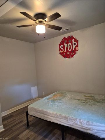 1301 Cypress PL, Chesapeake, VA 23320