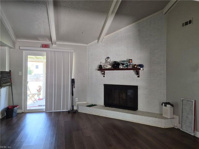 1301 Cypress PL, Chesapeake, VA 23320