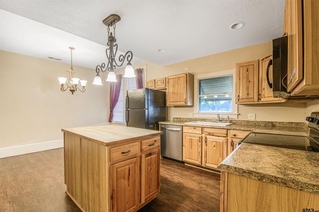 205 E Emma, Bullard, TX 75757