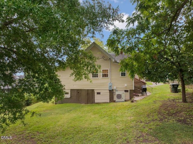 206 S Ellington Street, Clayton, NC 27520