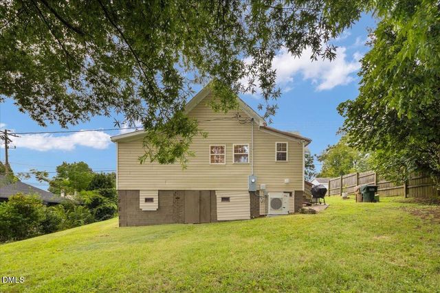 206 S Ellington Street, Clayton, NC 27520