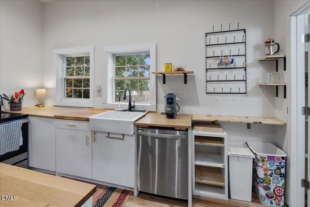 206 S Ellington Street, Clayton, NC 27520