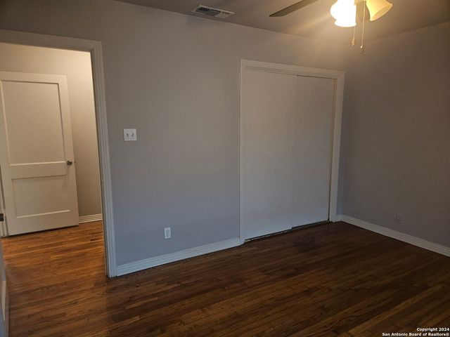 131 BETHANY PL, San Antonio, TX 78201