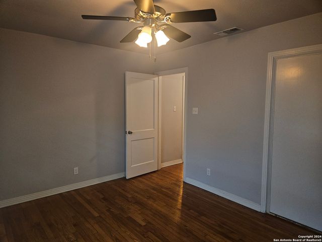 131 BETHANY PL, San Antonio, TX 78201
