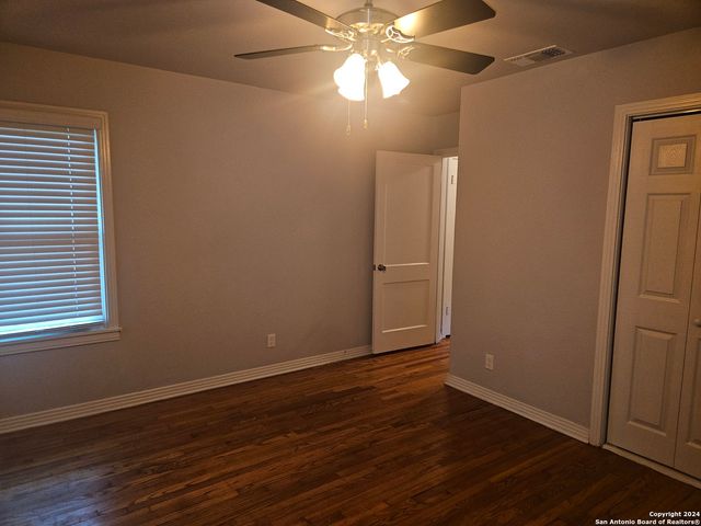 131 BETHANY PL, San Antonio, TX 78201