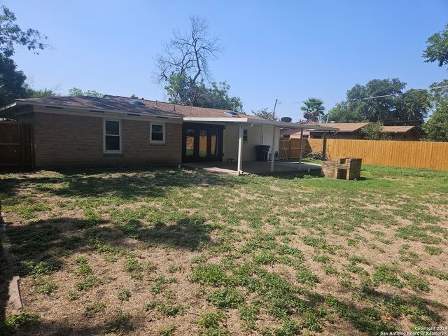 131 BETHANY PL, San Antonio, TX 78201