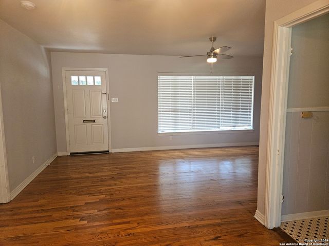 131 BETHANY PL, San Antonio, TX 78201