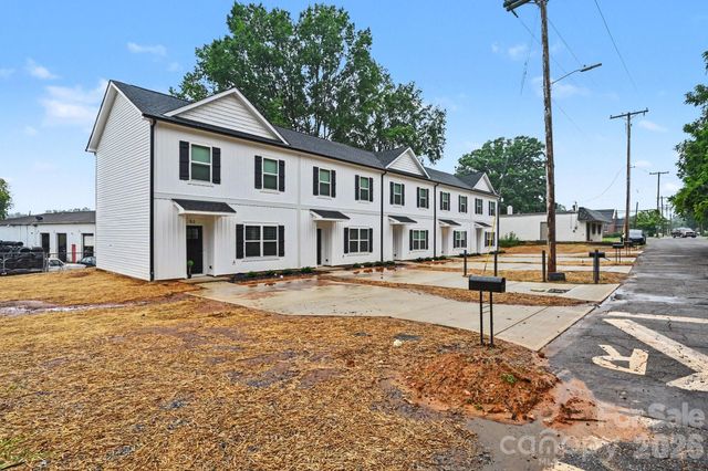 53 E 13th Street, Newton, NC 28658